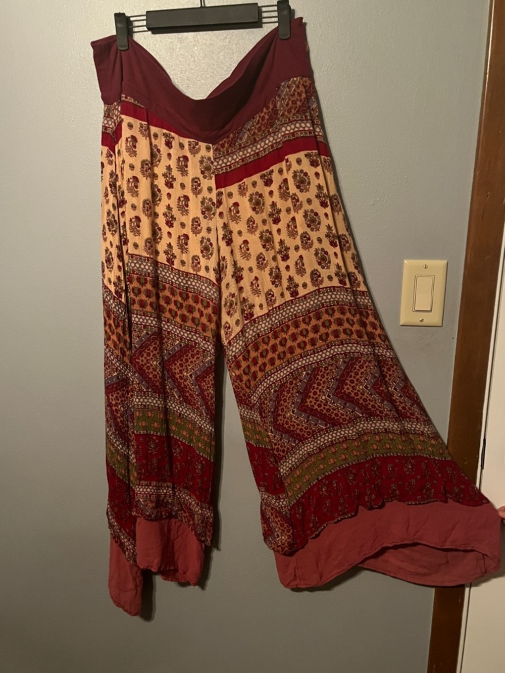Bohemian Wide-Leg Printed Palazzo Pants - Maroon & Cream